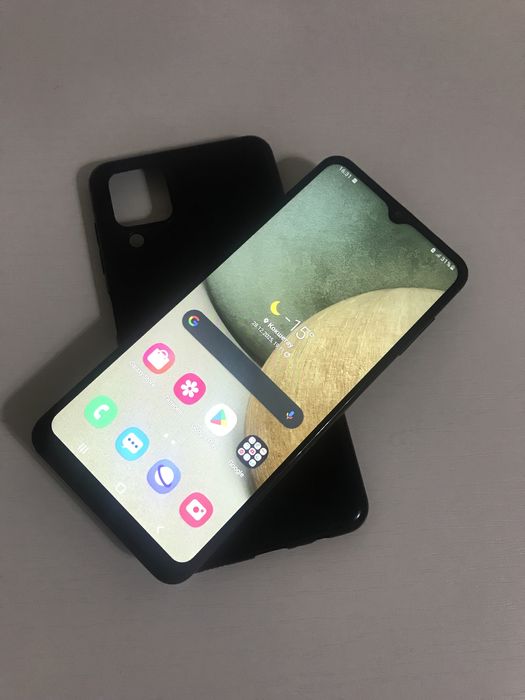 Продам  телефон Samsung А12