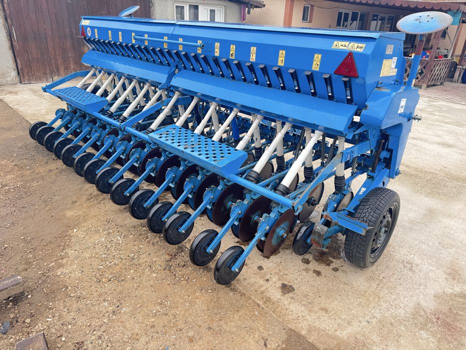 Semanatoare de paioase SUP 29 DK cu roti de tasare - Piese SPC - Piese U 445