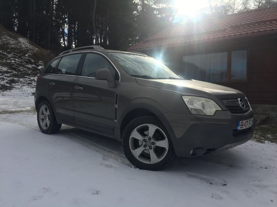 Vând 4X4 Opel Antara 130000 km.