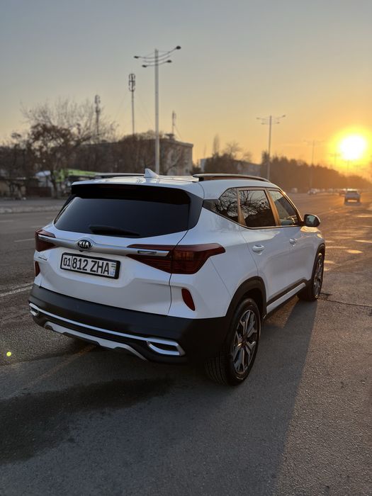 KIA seltos, premium (full позиция) 2021