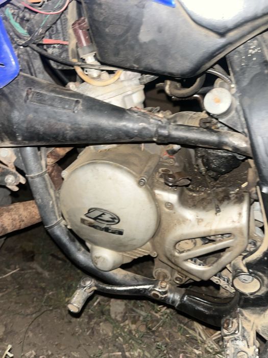 Yamaha yz AM6 двигател