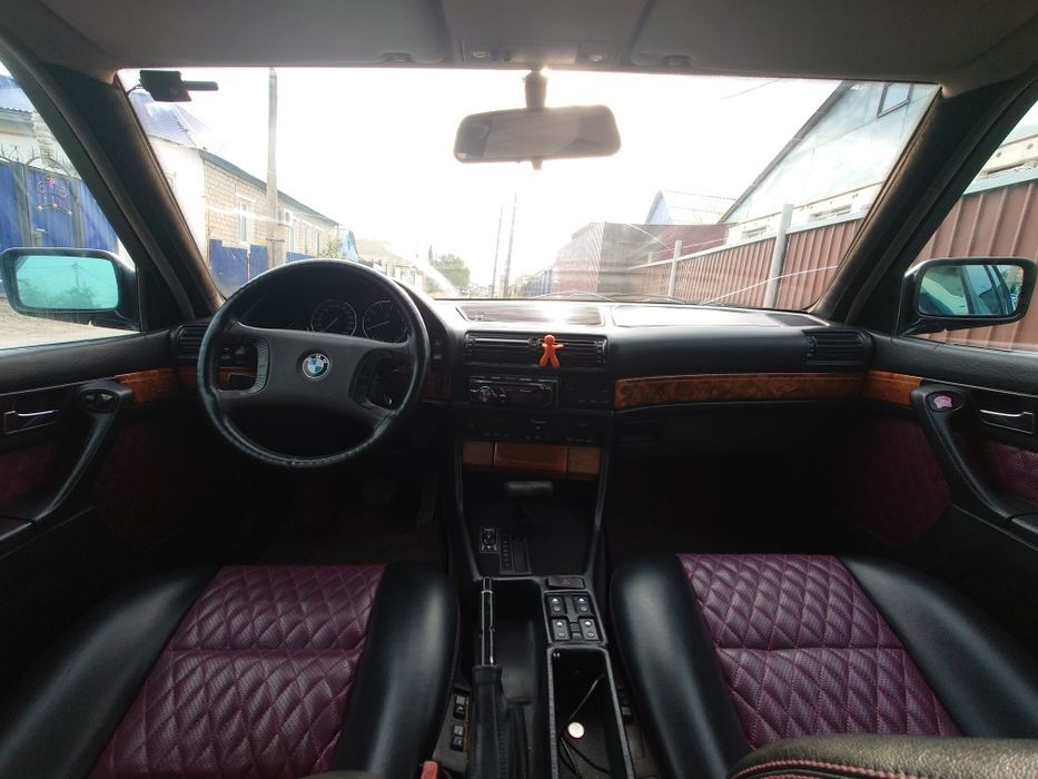 Продается БМВ Е32