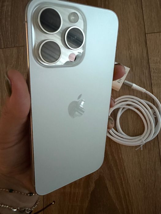 iPhone 15 Pro Max Natural Titanium 256GB