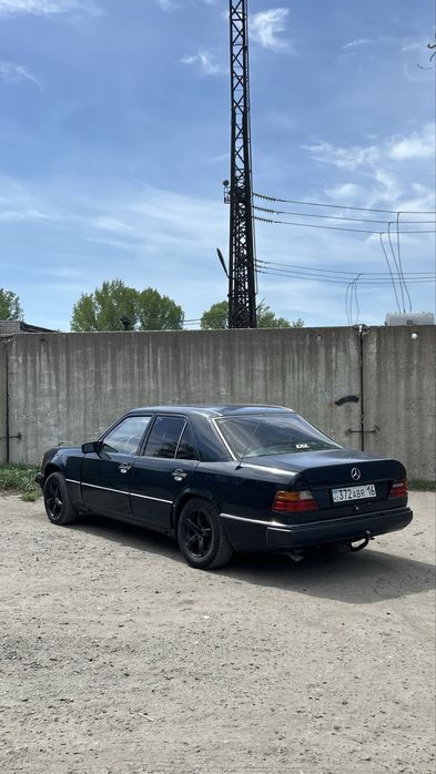 Паркоп мерседес 124