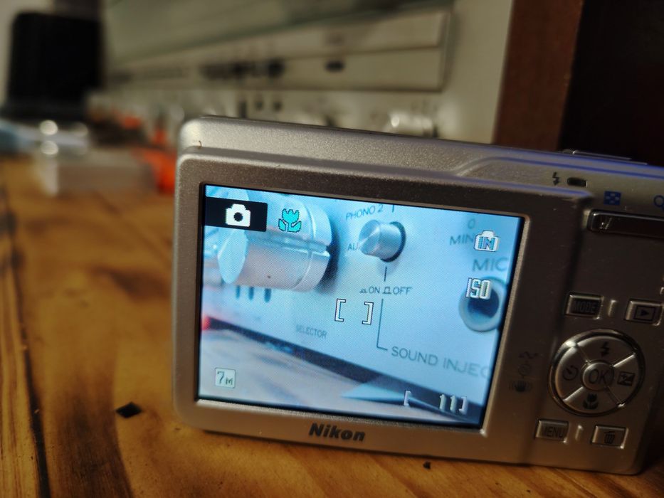 Aparat foto Nikon Coolpix S200