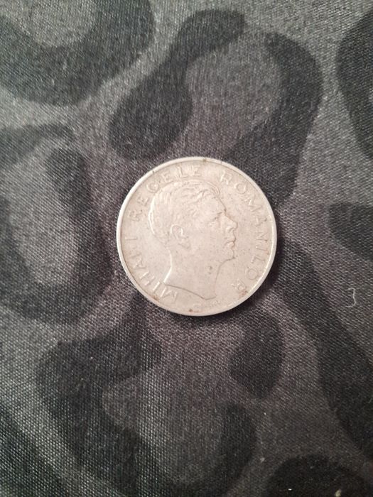 Vand 10 monezi vechi din anu 1944 cu chipu regelui mihai