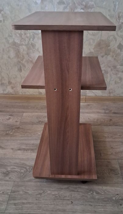 Полка стеллаж на колёсах