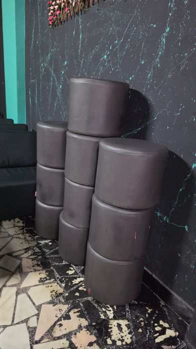 Vănd Set  Mobilier Bar / Cafenea / Lounge – ca nou