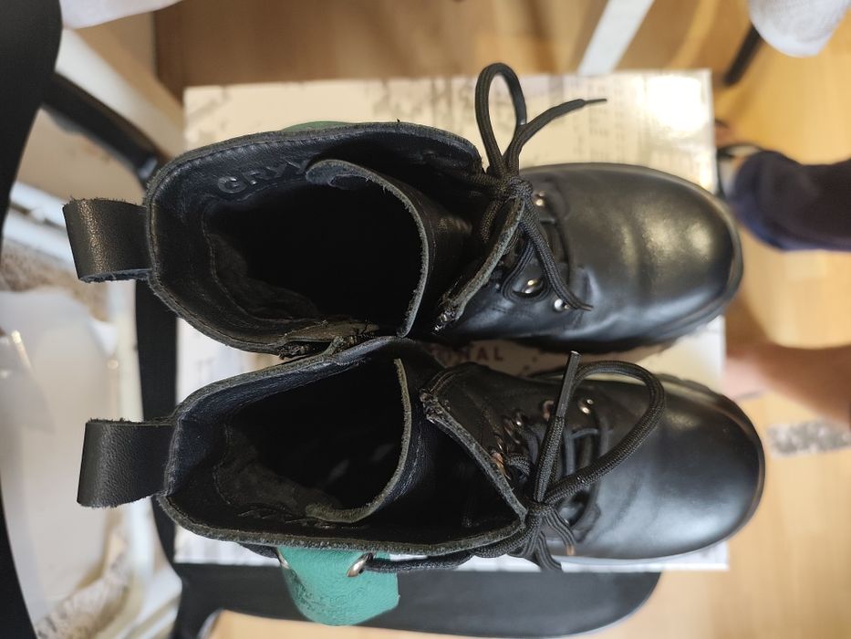 Vând bocanci piele nat 37