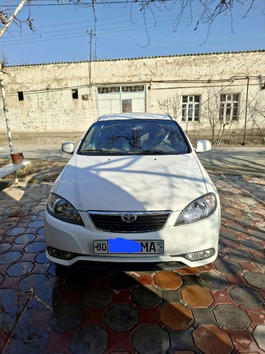 Gentra daewoo 2017 y