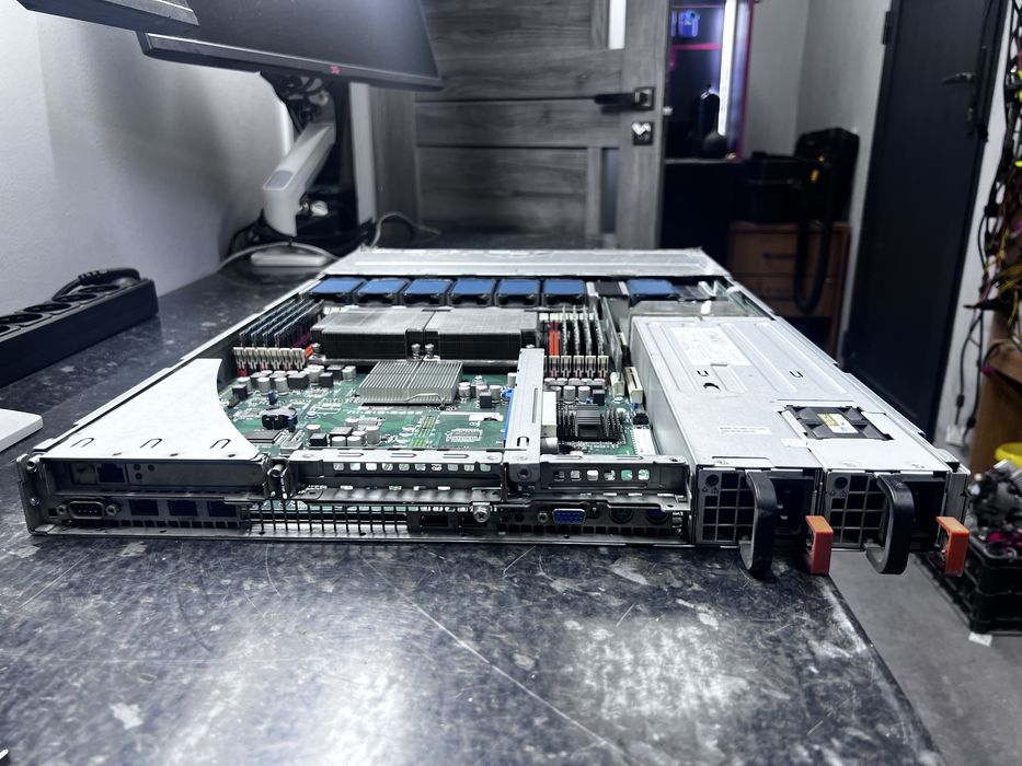 Сервер ASUS RS700-E6/ERS4, 1U, Xeon, 32 GB RAM