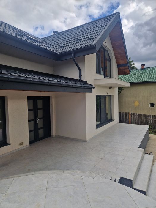 Vila  de vanzare-Dobrovat