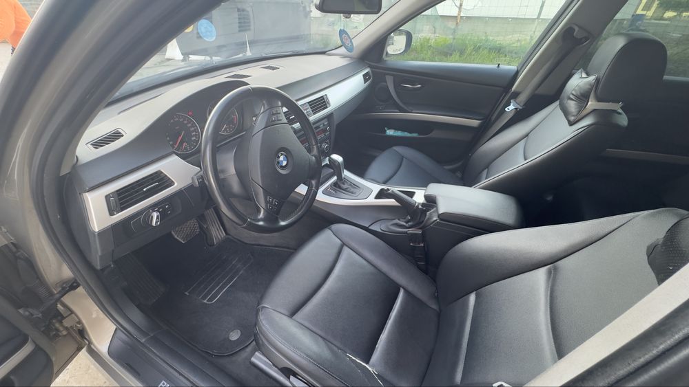 BMW 3 Series 2011 — imagine 5