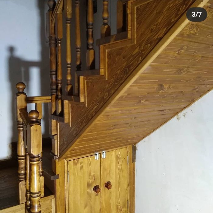 Деревянные лестницы и столярные работы.