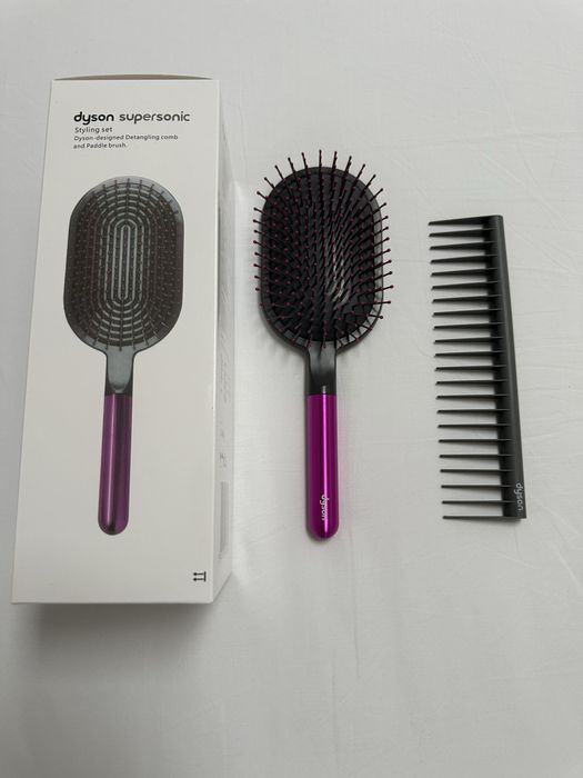 Dyson Perie + Pieptene Set