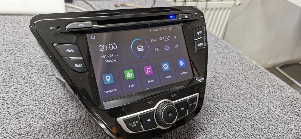 Navigatie Hyundai Elantra android octacore 32GB/4GB