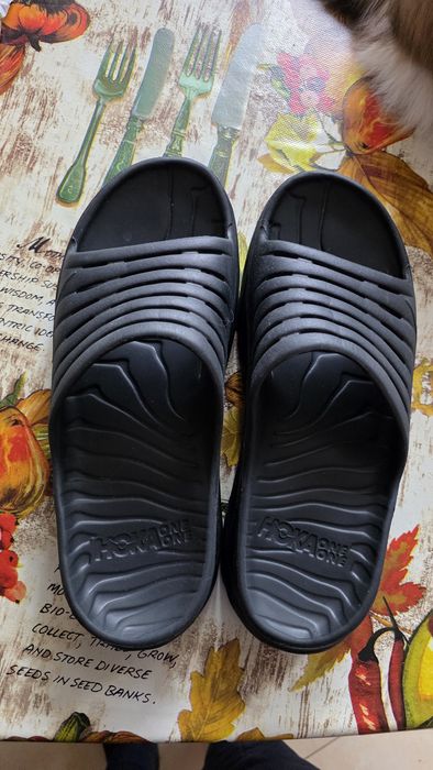 Чехли ,джапанки Hoka