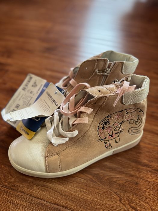 Ботинки кожаные на девочку