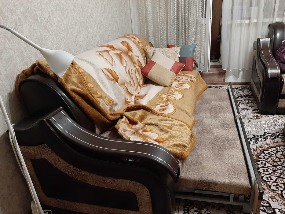 Продам кожаное кресло