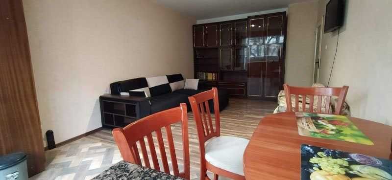 Двустаен ап. под наем в кв. Младост 4