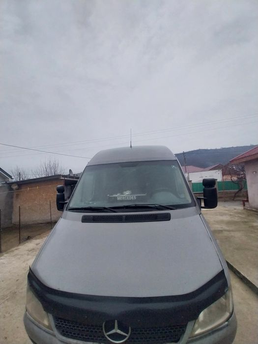 Vând duba Mercedes Sprinten