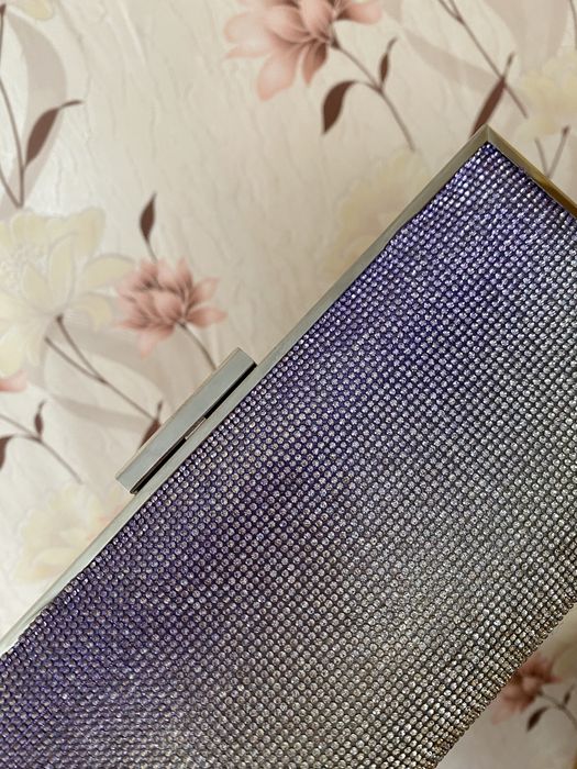 Clutch sclipici fain