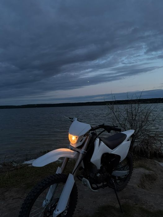 Эндуро 250 кубов