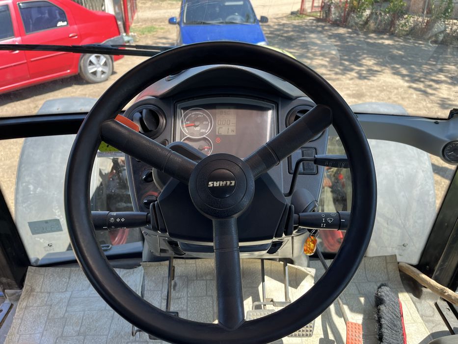 Tractor Claas Arion 430