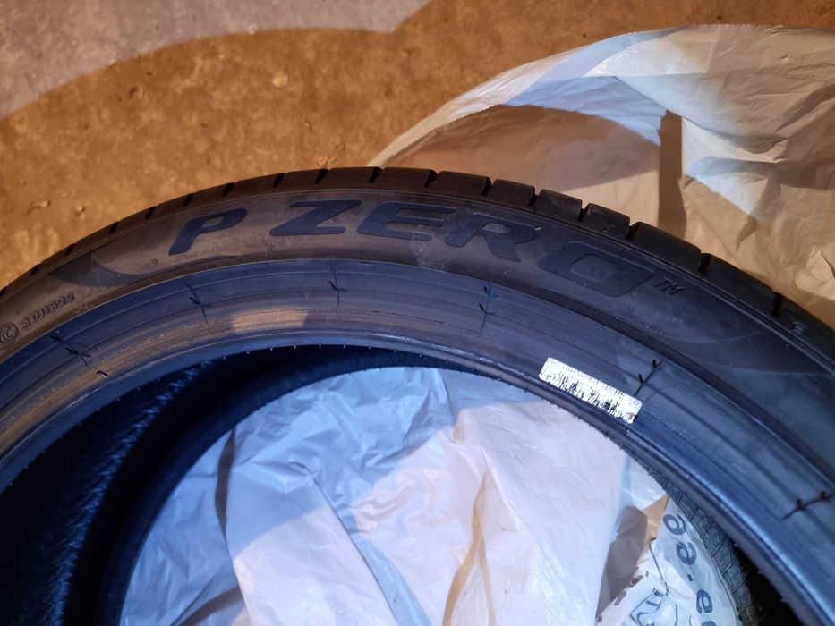 Anvelopă Vară Premium Pirelli PZero 245/40 R19 98Y - Stare Excelentă!
