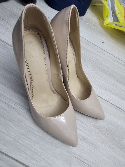 Продам туфли 34-35 размера