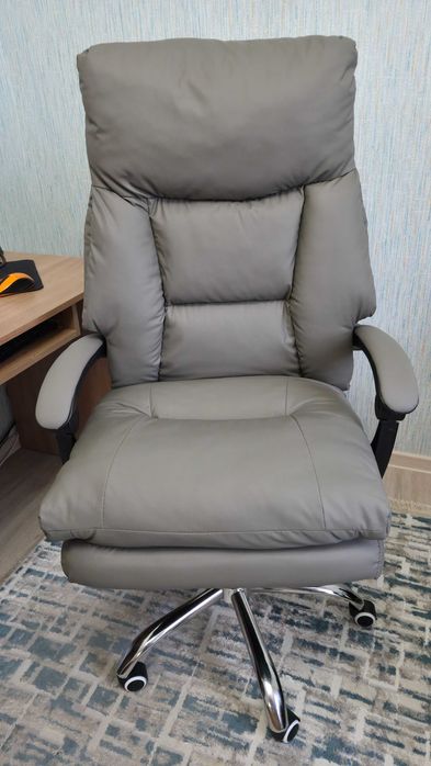 Продам компьютерный стул