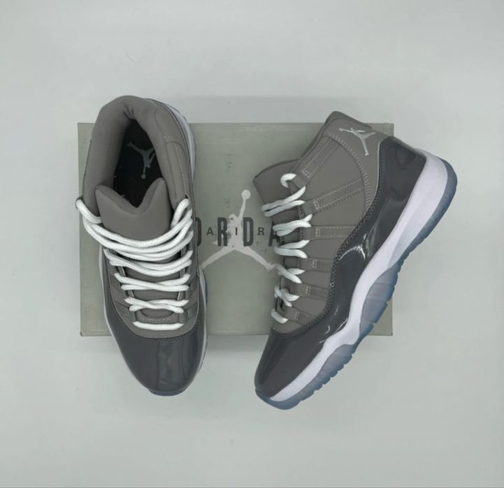 Sneakersi Nike Air Jordan 11 - marimea 43 - noi si premium