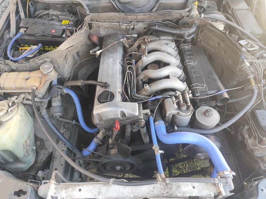 В продаже Mercedes 124