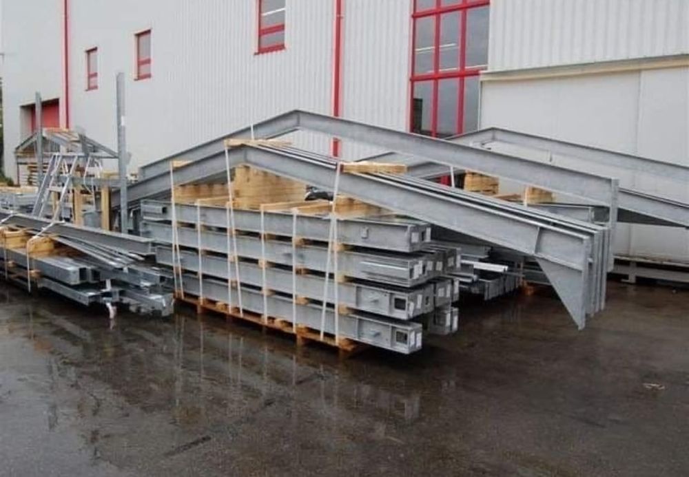 Hale si structuri metalice