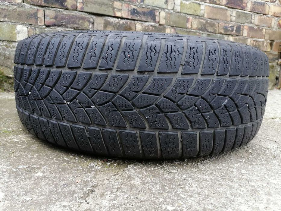 205/60/16 1бр.Goodyear Зимна гума