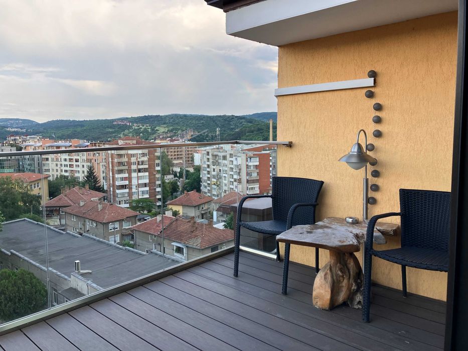 Апартамент за Гости Tarnovo Studios City Center Уникална Гледка и Лукс