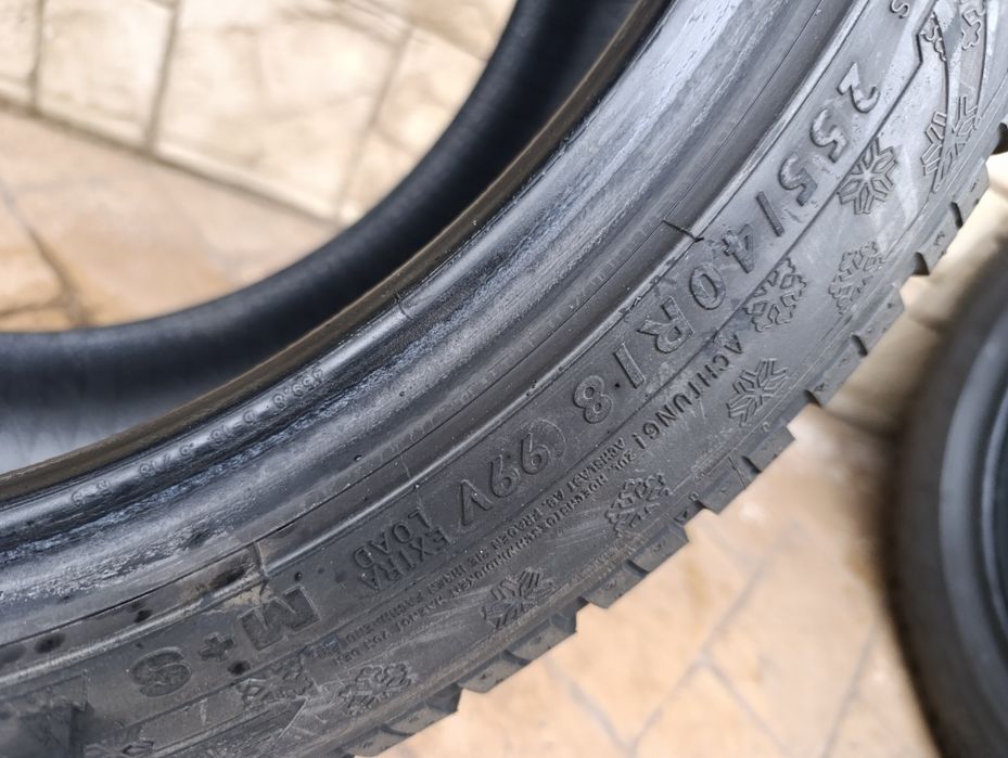Зимни гуми Dunlop 255/40/18
