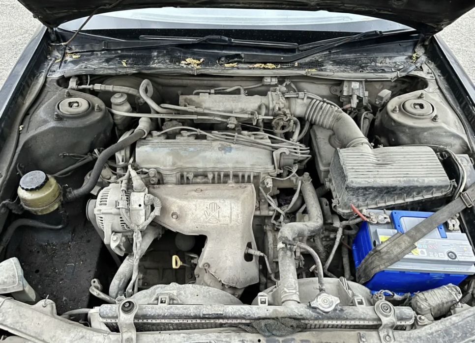 Продам авто Toyota Vista SV40