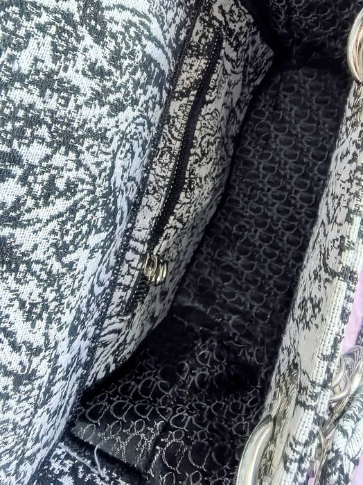 Бяло/черно чанта Christian dior