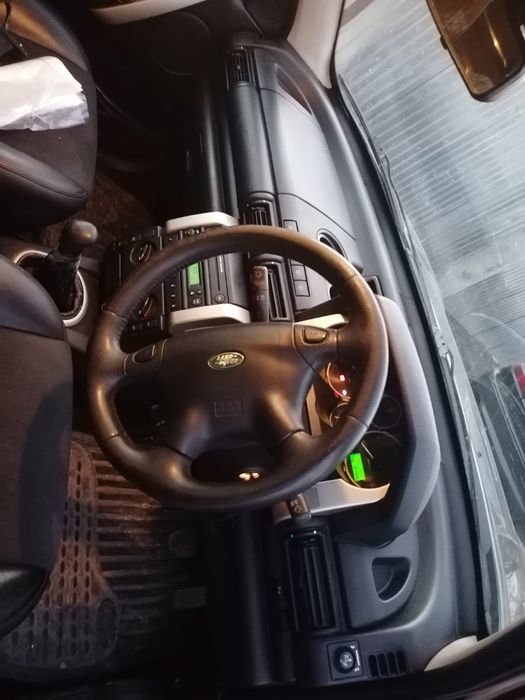 Dezmembrez land Rover freelander