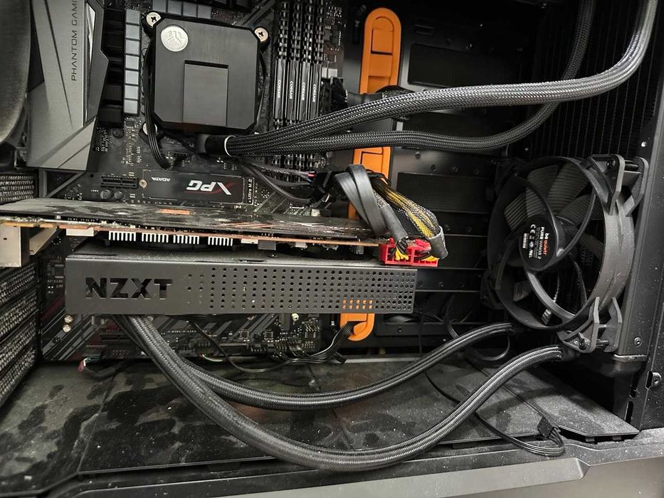 Gigabyte AORUS GTX 1080 Ti 11GB с водно охлаждане NZXT Kraken G12