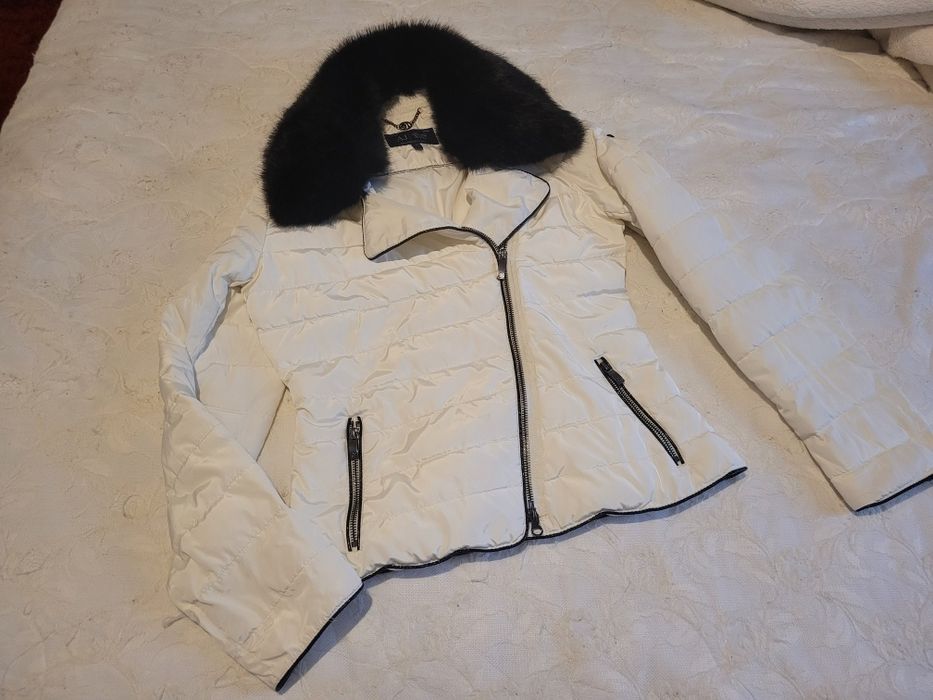 Geacă de damă Armani Jeans originală  cu blaniță