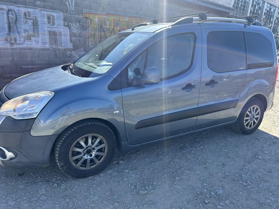 De vanzare Citroen Berlingo 1.6hdi 2012 7 locuri