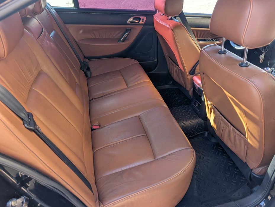 Peugeot 607  restyling  black