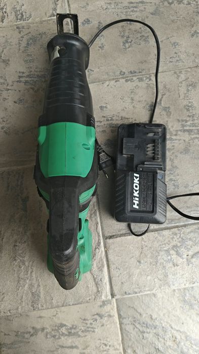Hikoki CR 18 DBL fierăstrău sabie