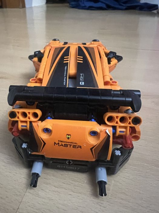 Продам лего машину