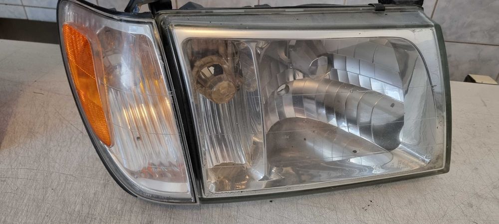Фара , Toyota Land Cruiser 100