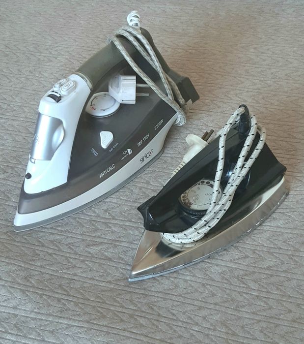 Продается 2 рабочие утюги.