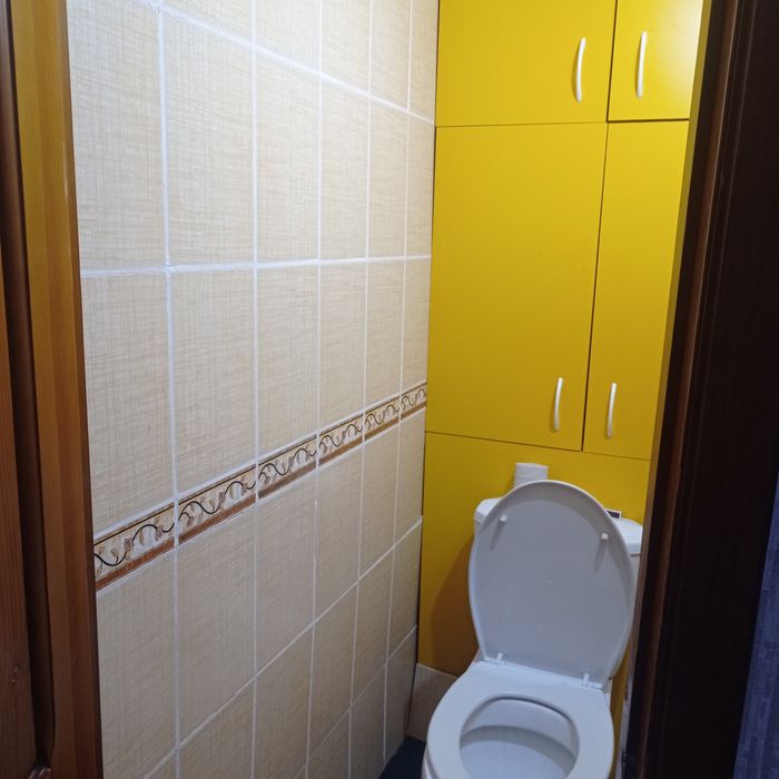 Продам3 х ком.60 м.кв.- Ломова-46