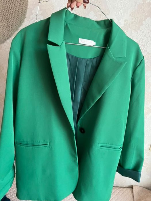 Разноцветные пиджаки